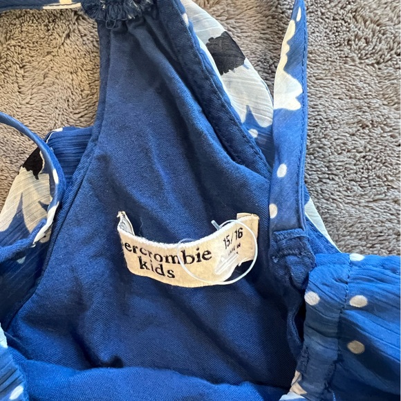 NWOT Abercrombie kids flowy summer tank - Picture 2 of 3